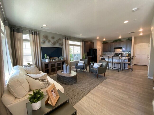 Building Photo - IMMACULATE 3 BED 3 BATH FORMER MODEL HOME IN BANNING LEWIS RANCH!!!