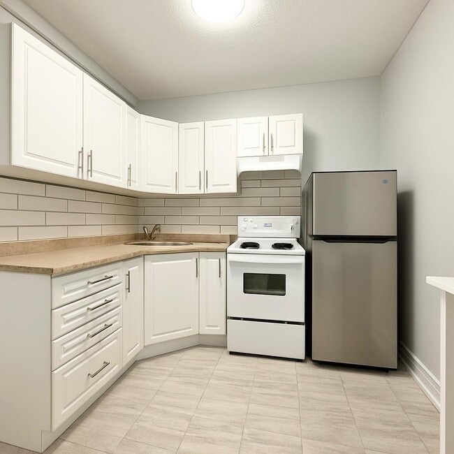 Building Photo - 33 Ontario St