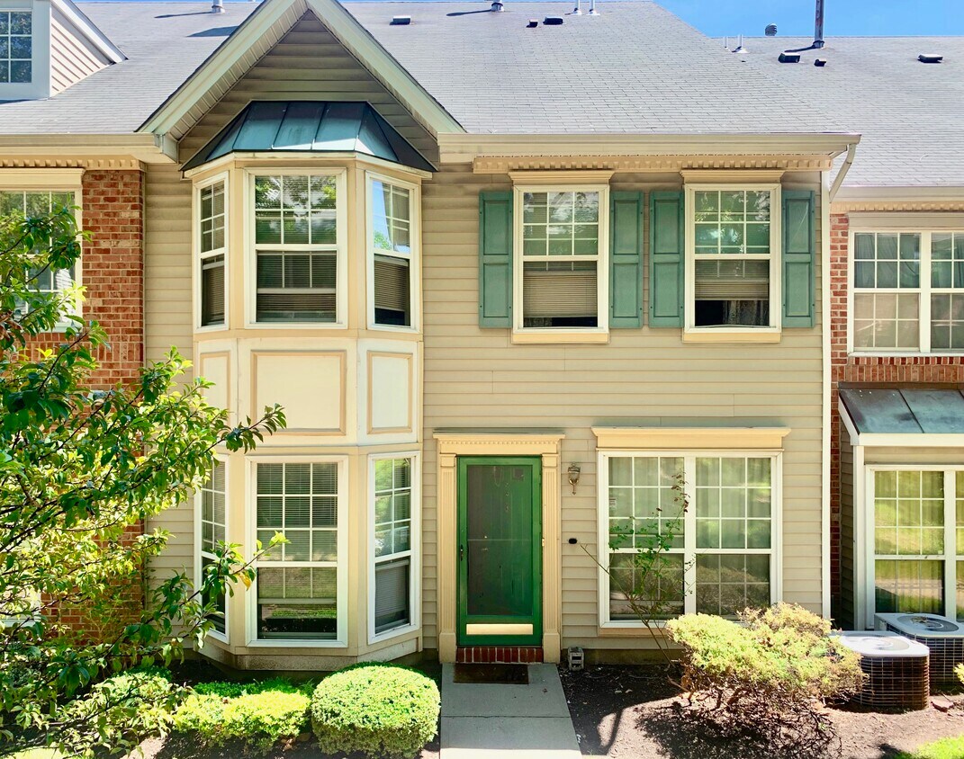 2 Howard Ct, Newark, NJ 07103 Townhome Rentals in Newark NJ