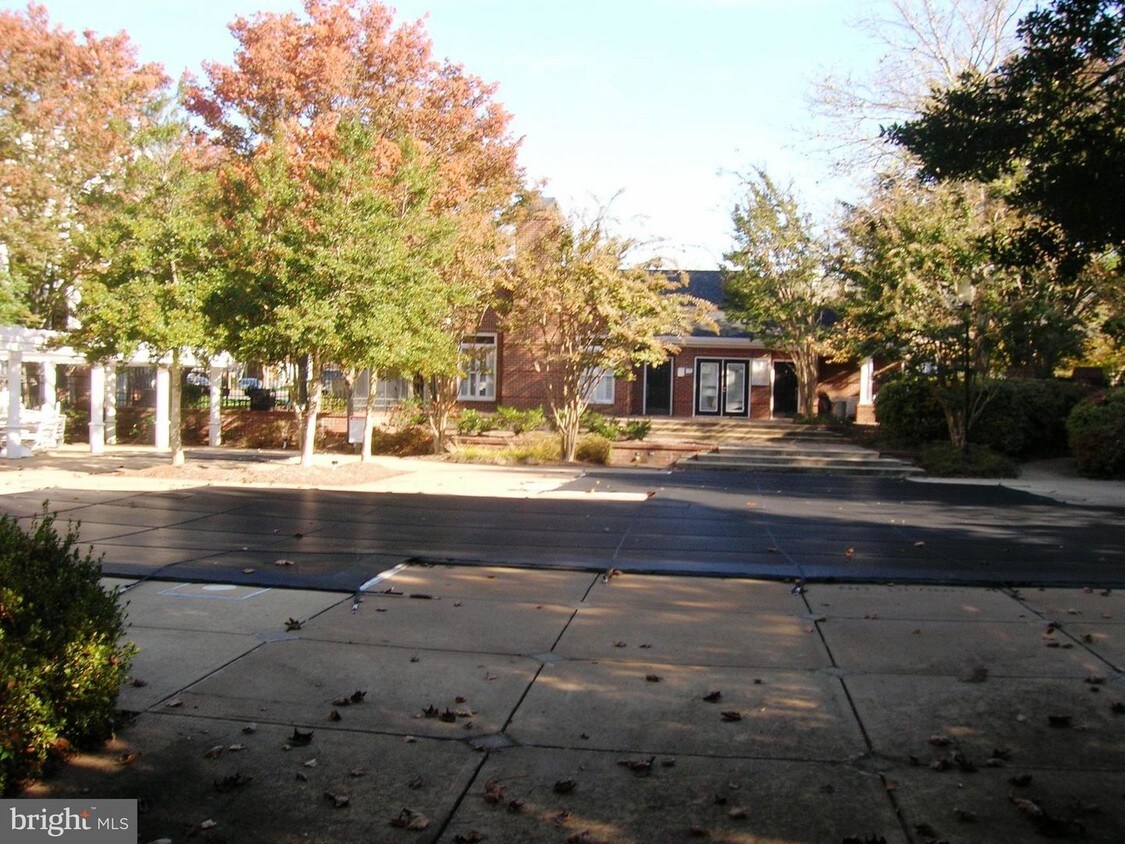 Primary Photo - 20322 Beechwood Terrace