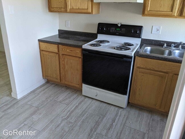 Building Photo - 2 br, 1 bath House - 4301 S 7TH AVE #1