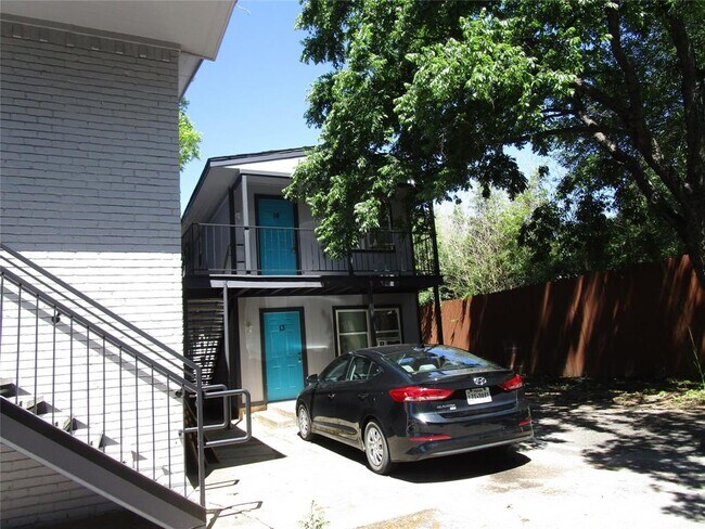 Foto del edificio - 2206 W Hickory St
