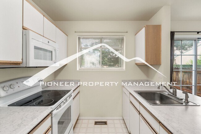 Foto del edificio - 6162 Colony Cir