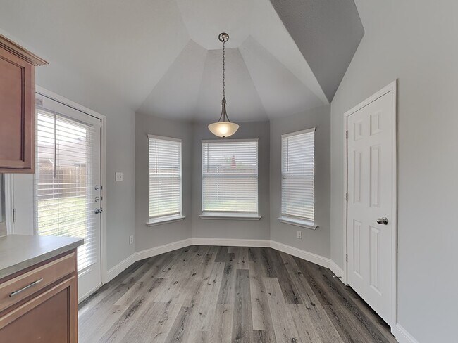 Building Photo - 1420 Morning Dove Dr