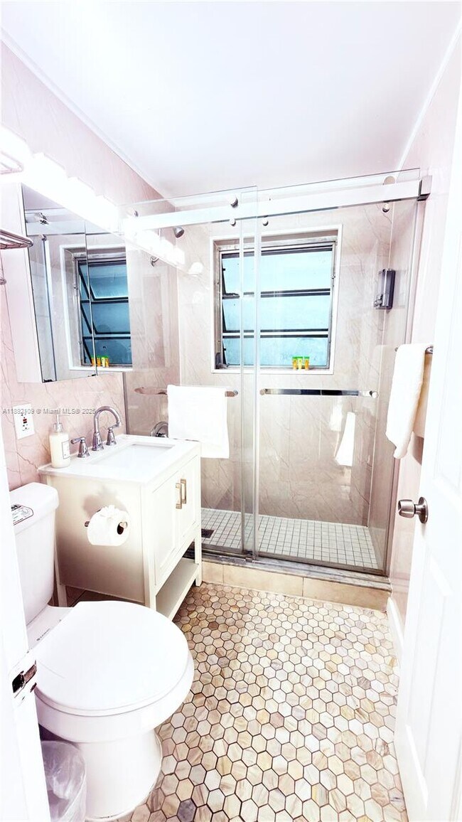 Foto del edificio - 545 Michigan Ave