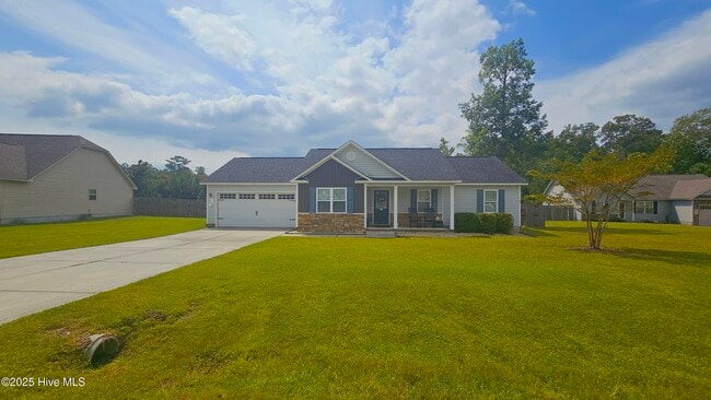 Building Photo - 422 McCall Dr