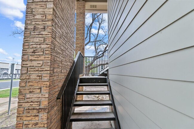 Foto del edificio - 10616 Mellow Meadow Dr