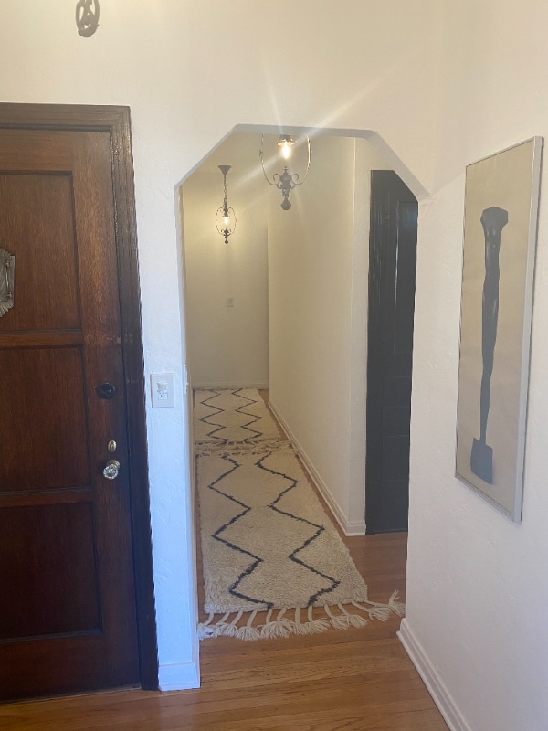 Photo - 655 S Dunsmuir Ave Apartment