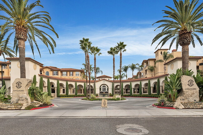 Building Photo - Santa Palmia at Palm Valley