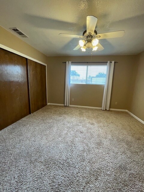 Building Photo - 26458 Larkspur St