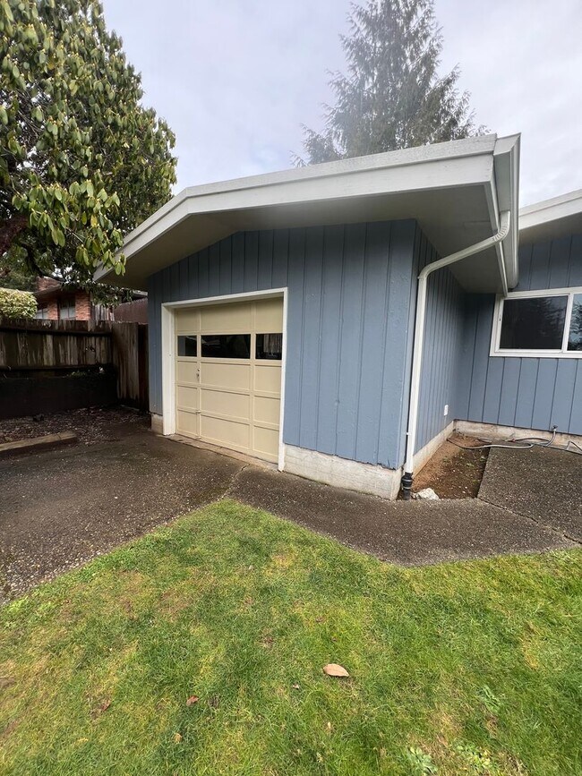 Foto del edificio - Updated 3 Bedroom & 1 Bath located on dead end street!