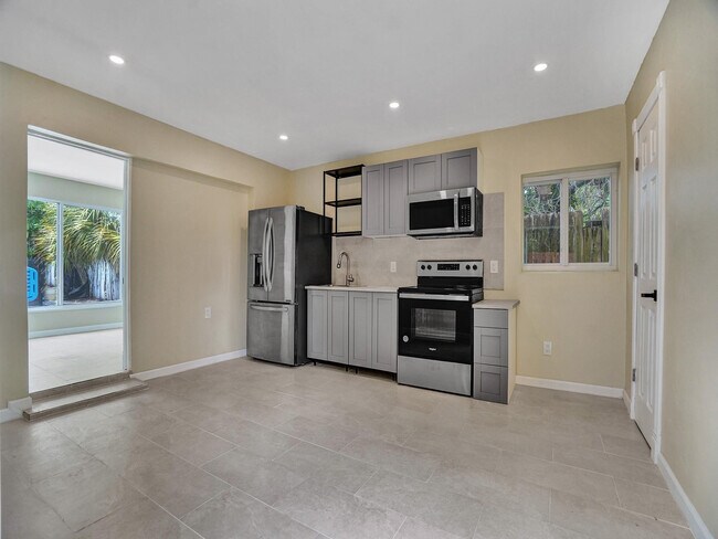 Foto del edificio - 2442 Garfield St