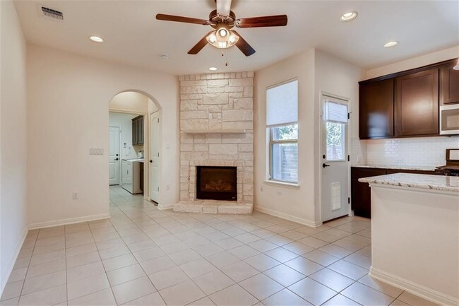 Building Photo - 8921 Blaze Dr