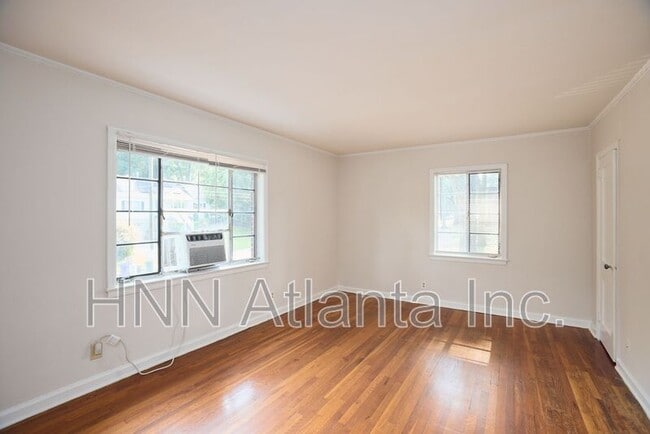 Foto del edificio - 1337 Briarwood Dr NE