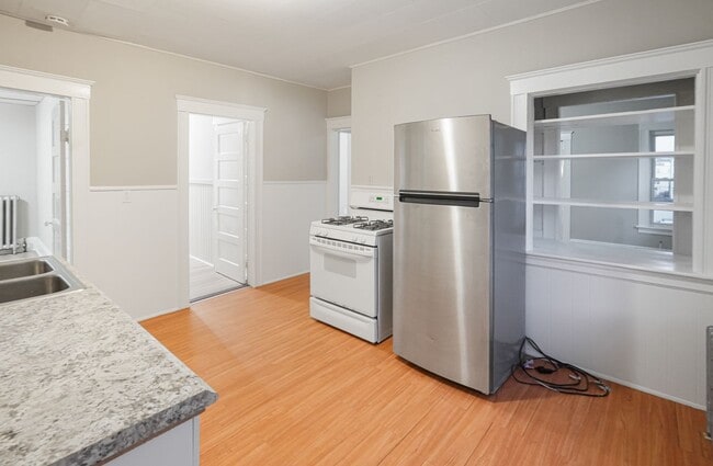 Building Photo - 112 West St