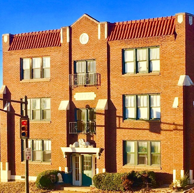 2601 E 15th St Unit Micro Tulsa Ok 74104 Apartment For Rent In Primary Photo 2601 E 15th St