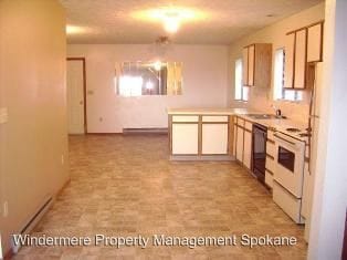Building Photo - 906 W Glass Ave