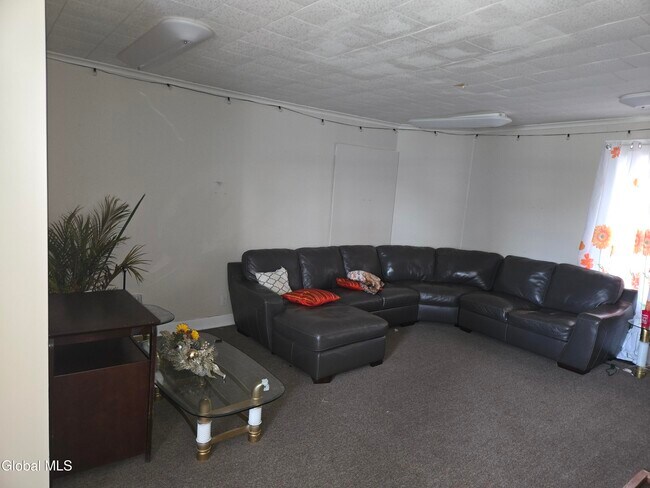 Foto del edificio - 318 Ridge St