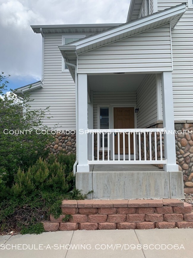 Building Photo - 5946 Ensemble Heights