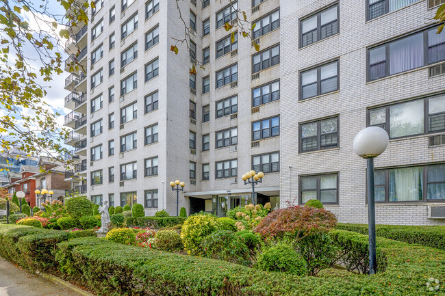 Foto del edificio - 1360 Ocean Parkway