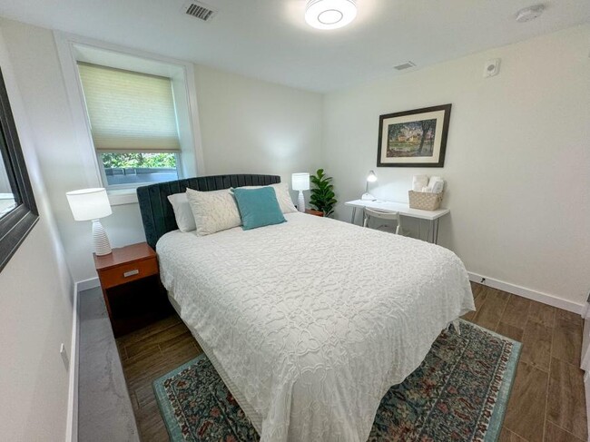 Foto del edificio - 3 bedroom in Brighton MA 02135