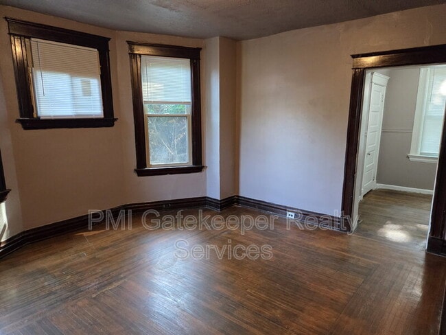 Building Photo - 954 Hawthorne Ave