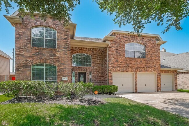 Building Photo - 21627 Cozy Hollow Ln