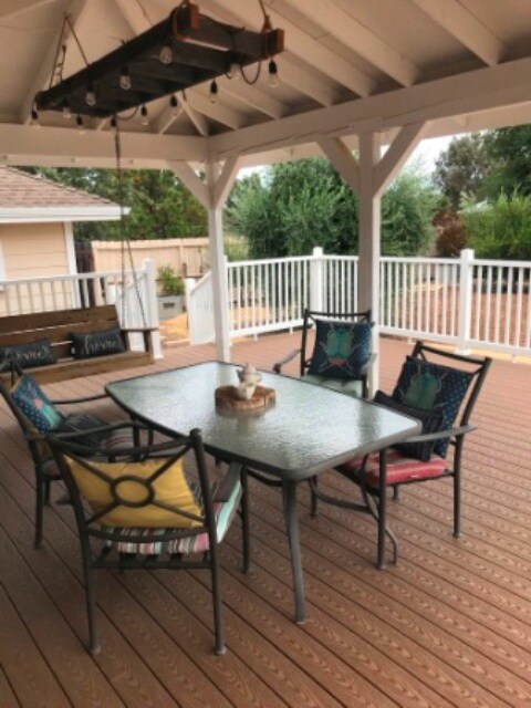 Foto del edificio - 1055 Tishlini Ln