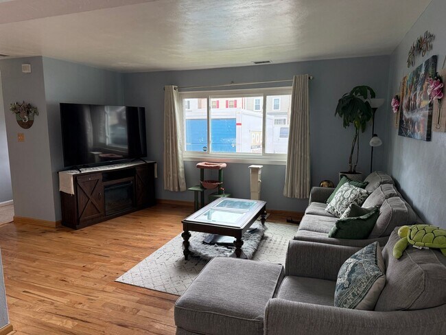 Foto del edificio - SCARBOROUGH SQUARE