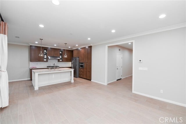 Building Photo - 51 Wildvine