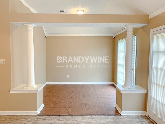 Foto del edificio - NEW Lower Rental Rate Leasing Special: Mar...