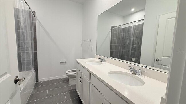 Building Photo - 1315 Normandy Dr