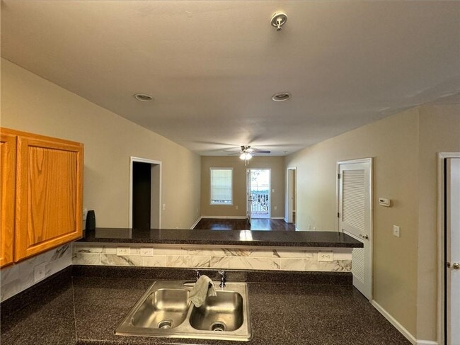 Foto del edificio - 7712 Autry Cir