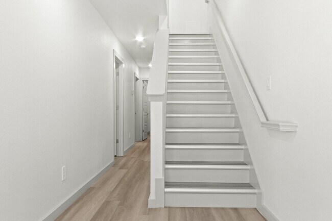 Foto del edificio - ** MOVE IN SUMMER 6/28/2028 ** 4 Bedroom 4.5 Bathroom Very Short walk to TCU campus