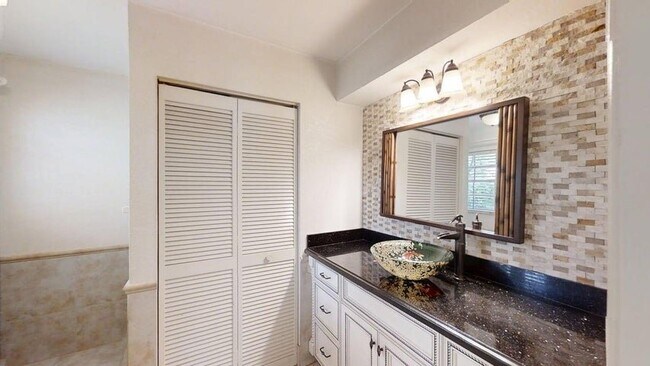 Building Photo - 23330 La Vida Way