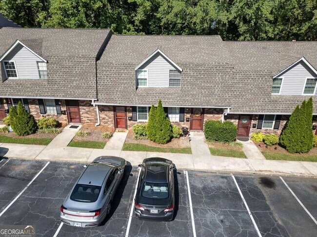 Building Photo - 3123 Reeves St