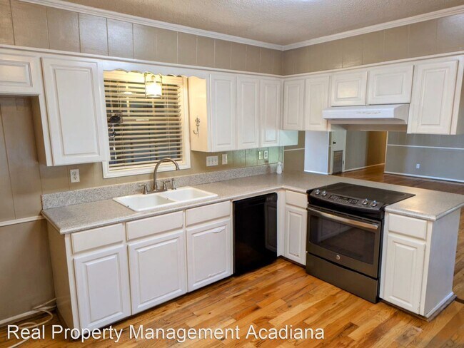 Foto del edificio - 3 br, 2 bath House - 707 Idlewood Blvd.