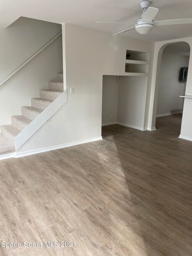 Foto del edificio - 107 Woodland Dr