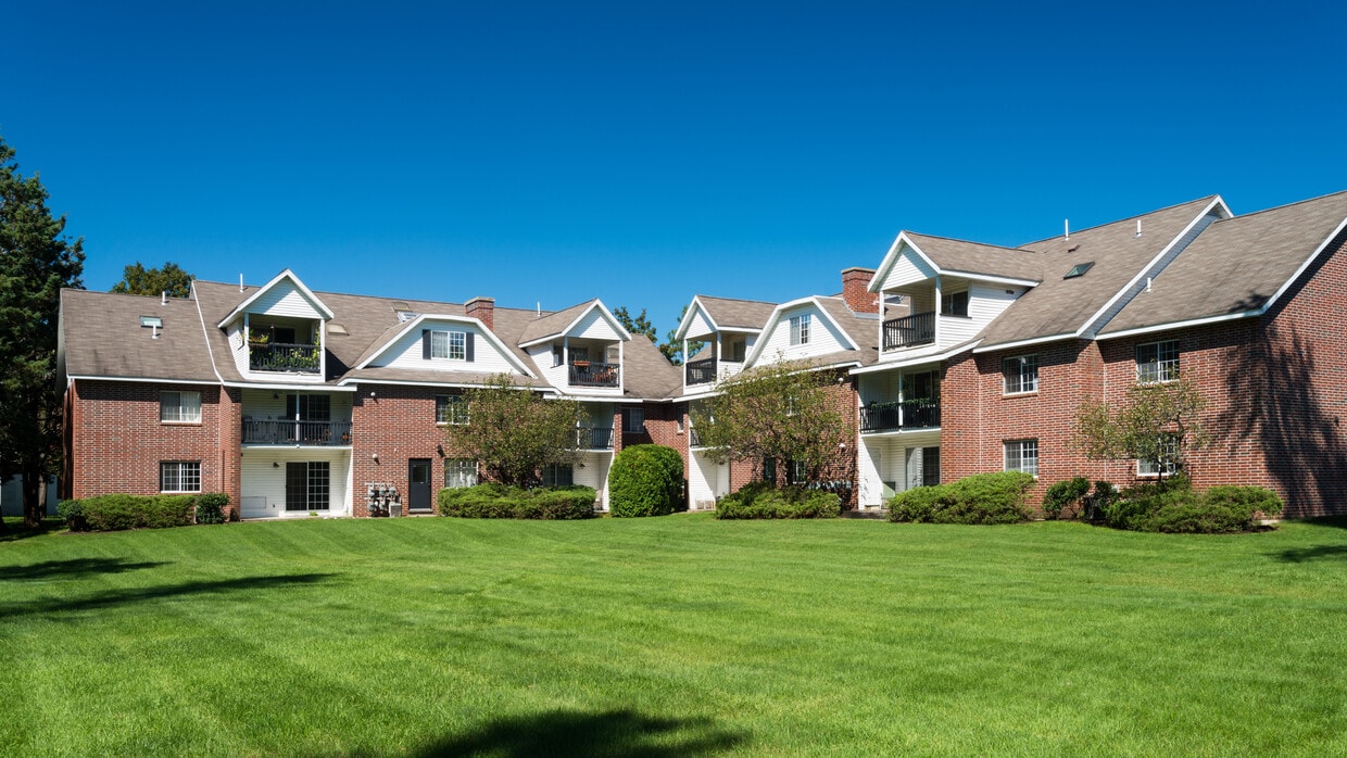 Primary Photo - Carpenter Village Apartments