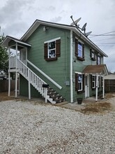 Building Photo - 410 Randall St