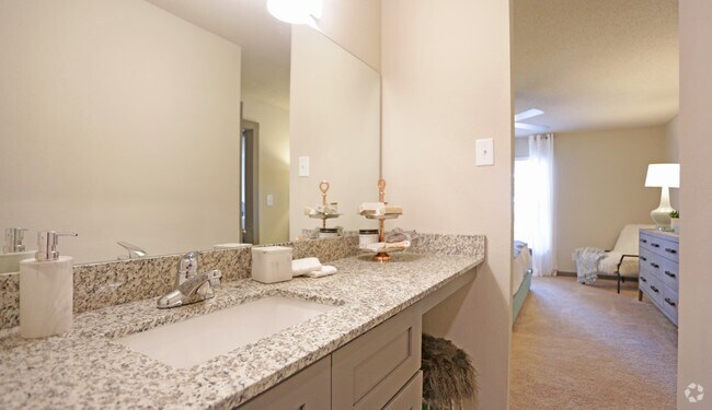 Bishop Master Bathroom - AVIA