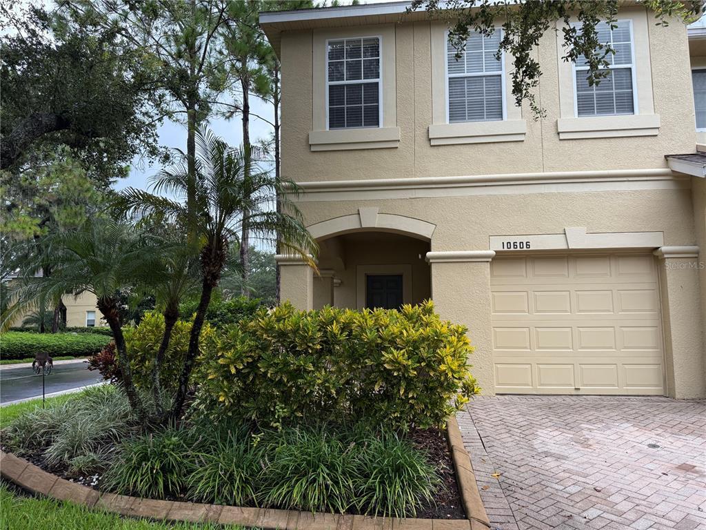 Foto principal - 10606 Shady Falls Ct