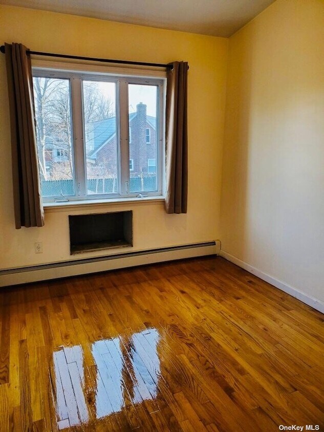 13736 Laburnum Ave, Flushing, NY 11358 House for Rent in Flushing