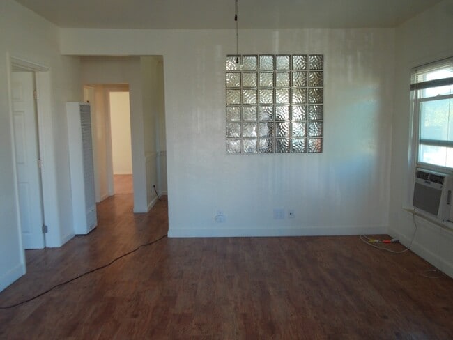 Foto del edificio - 916 12th St