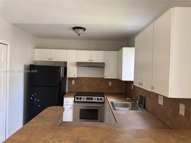 Foto del edificio - 2920 SE 13th Rd