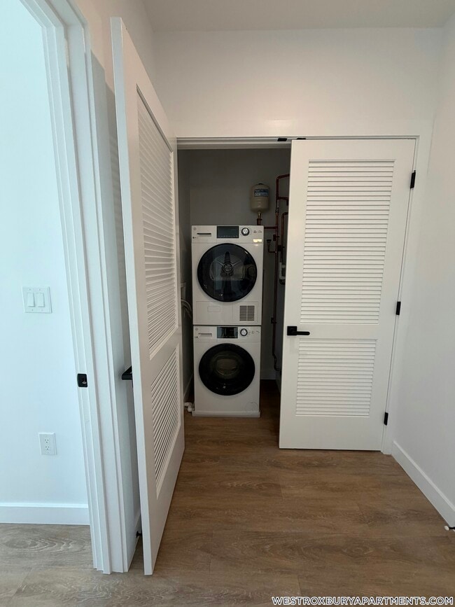 Building Photo - 199 Gardner St