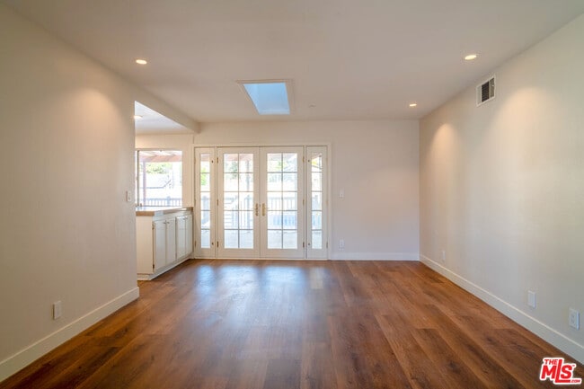 Foto del edificio - 233 Longfellow St