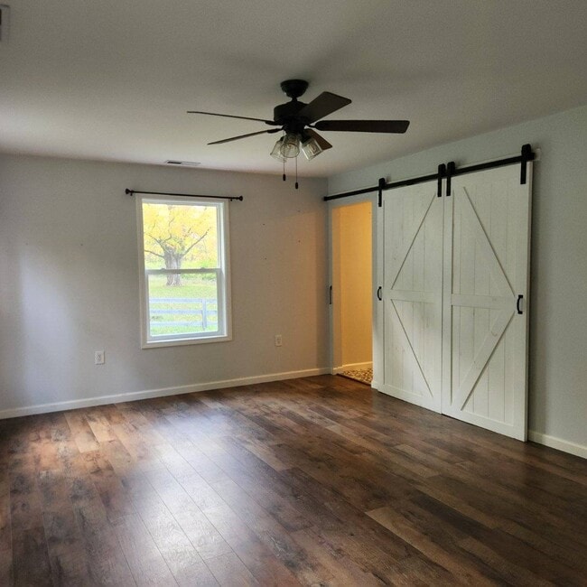 Foto del edificio - 9063 Morrow Woodville Rd