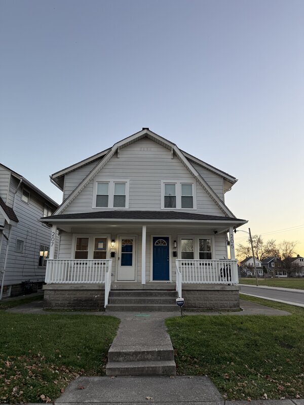 Primary Photo - 207 Southwood Ave