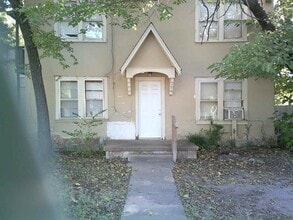 Building Photo - 407 NW 6th St